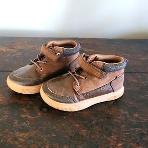 Stride Rite boots sz 8